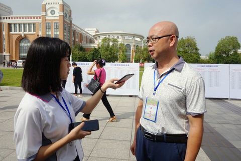 今日上午,朱宏芳书记,王昀书记,游天宇主任,吴勋华副主任,赖志群副